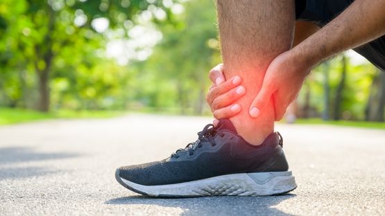 Sudden Ankle Pain Without an Injury? Here Are the Possible Reasons