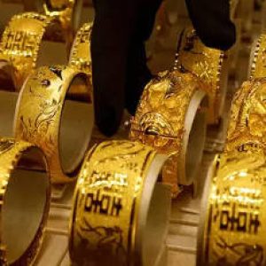 Chennai Gold Rate Today: 22 Carat Gold Drops Rs 1,520 Per Sovereign | Silver Price Unchanged