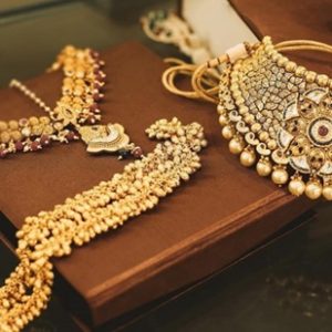 Chennai Gold Rate Today (July 1, 2026): 22K Gold Falls ₹100, Silver Remains Unchanged