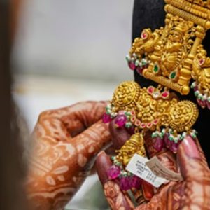 Gold Rate Today in Chennai (May 15, 2026): Gold Prices Fall by ₹100 Per Gram, Silver Down ₹10