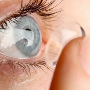 Dropped Your Contact Lens? Here’s What You Should Do Immediately